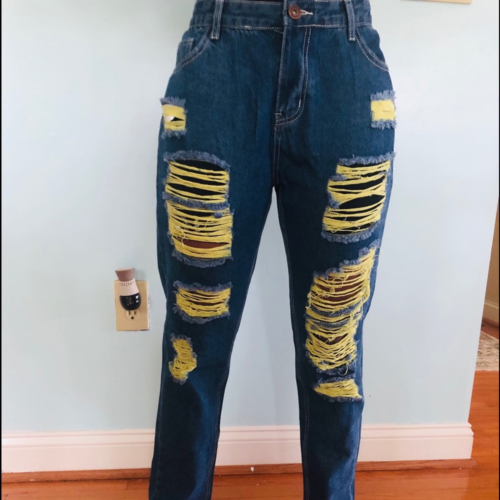 Dark wash boyfriend jeans